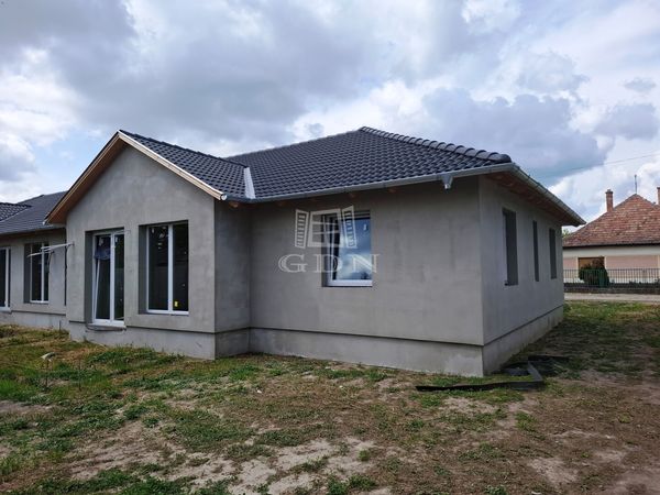 Verkauf Kiskunlacháza Reihenhaus
