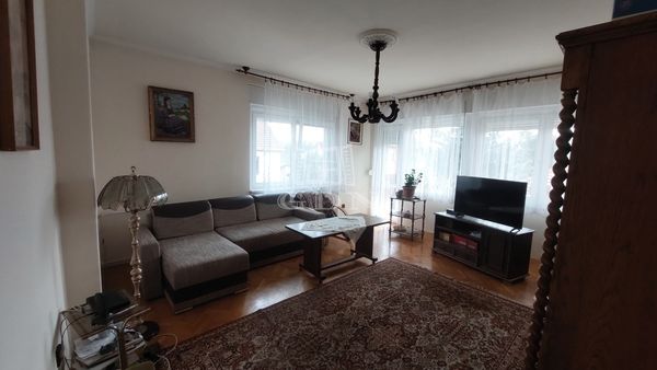 出卖 Budapest XXI. kerület 家庭别墅