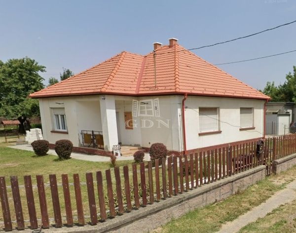 Eladó Szigethalom Családi ház