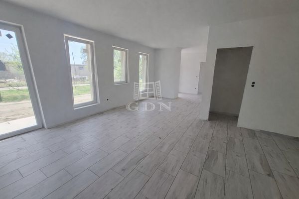 For sale Szigethalom Semidetached house