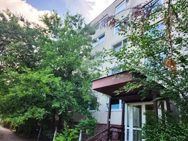 出卖 Szigetszentmiklós 公寓房（非砖头）