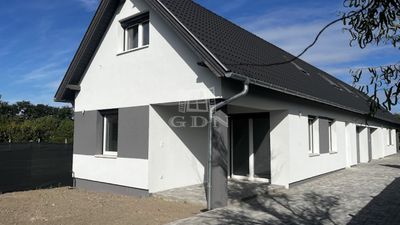 Ráckeve Ikerház - 160.000.000 Ft