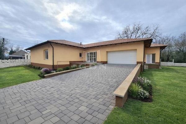 Eladó Szigetszentmárton Családi ház