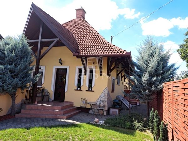 For sale Szigetszentmárton Family House