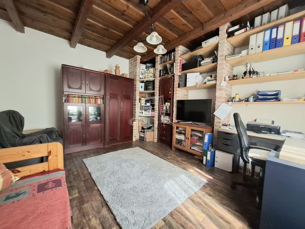 出卖 Szigetszentmiklós 家庭别墅