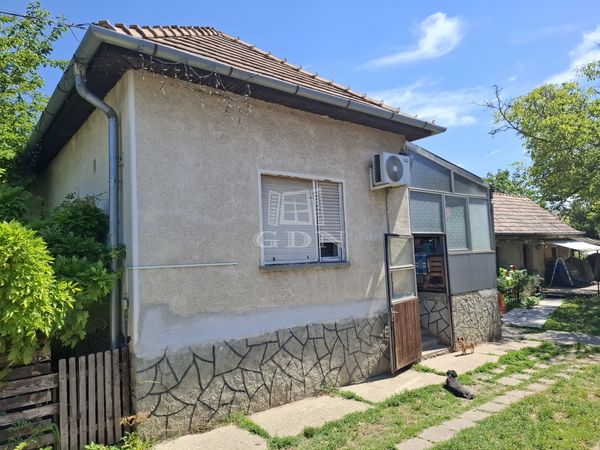 Продается Tököl Частный дом