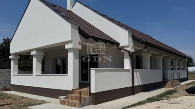 Tököl Casa Familiala - 450.000 HUF
