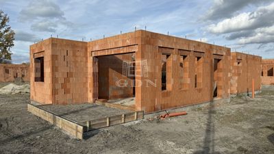 Siófok Ikerház - 103.900.000 Ft