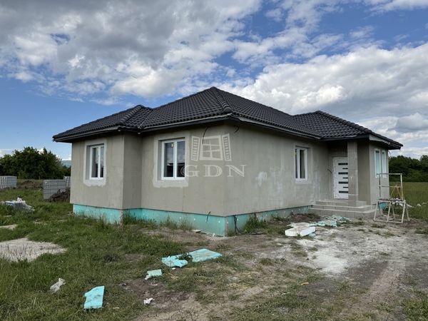 Vânzare Gyöngyöshalász Casa Familiala