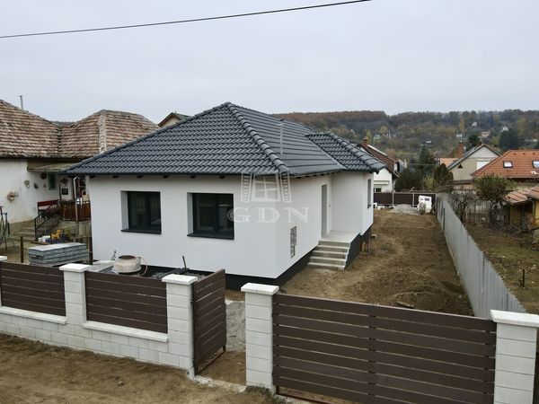 Vânzare Gödöllő Casa Familiala