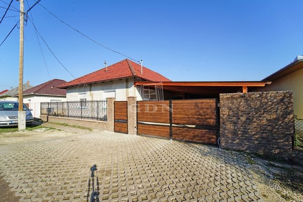 For sale Zsámbok Family House