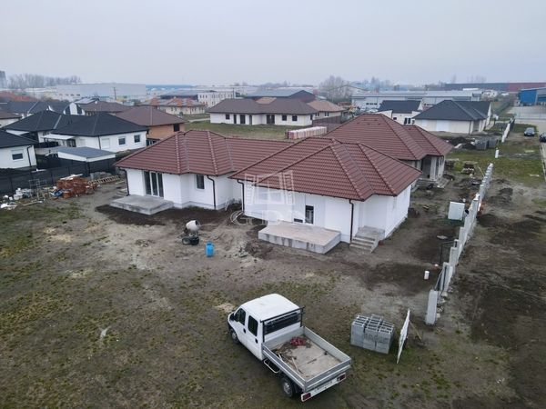 Verkauf Jászberény Doppelhaus