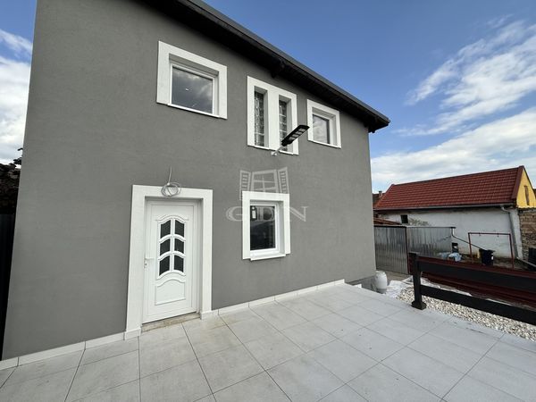 Eladó Budapest XXIII. kerület Sorház