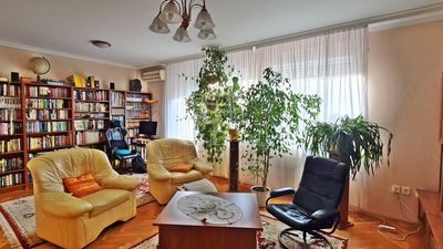 Dunakeszi Primărie - 134.800.000 HUF