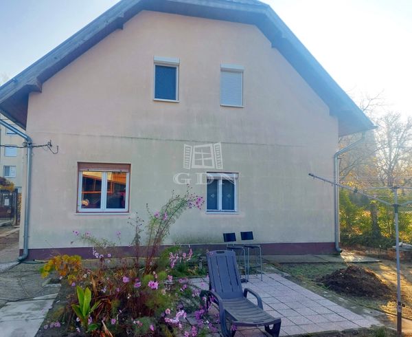 Продается Budapest IV. kerület Квартира (кирпичная)