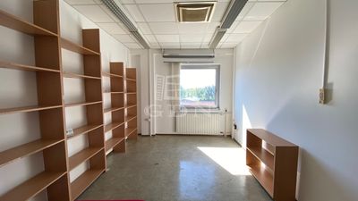 Vác Iroda - 63.800 Ft