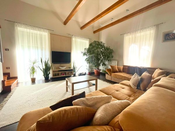 Eladó Őrbottyán Családi ház