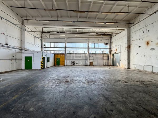 închiriere Vác Depozit