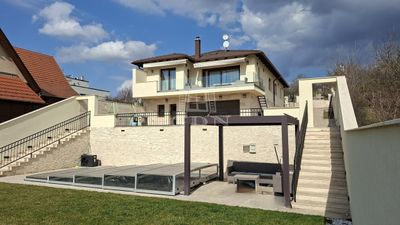 Vác Einfamilienhaus - 295.000.000 HUF