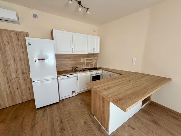 închiriere Vác Apartament