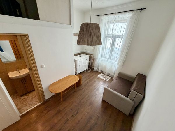 For rent Vác Flat (brick)