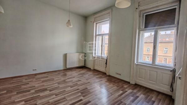 Eladó Budapest VIII. kerület Lakás