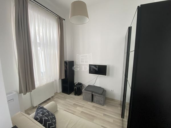 Eladó Budapest VIII. kerület Lakás