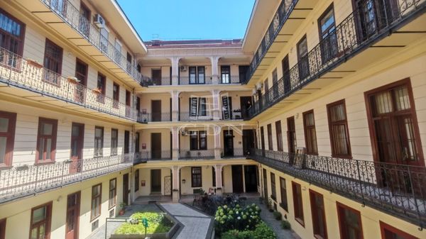 Eladó Budapest IX. kerület Lakás
