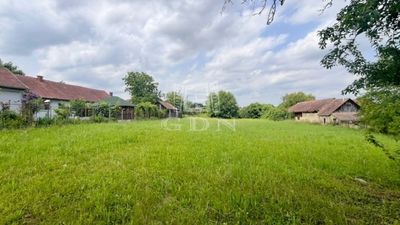 Pusztaszentlászló Wohngrundstück - 3.990.000 HUF