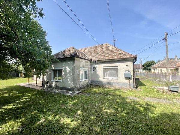 For sale Türje Family House