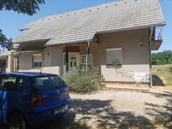 Продается Szentpéterúr Частный дом