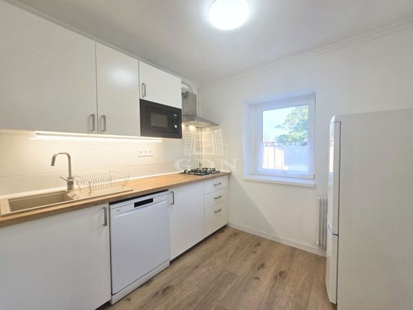 Eladó Balatonboglár Családi ház