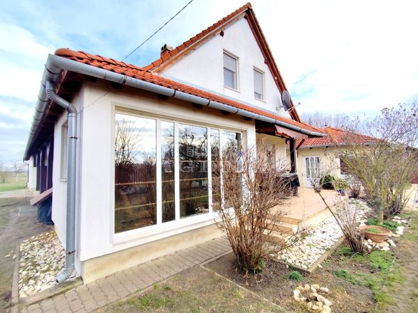 Eladó Mátyásdomb Családi ház