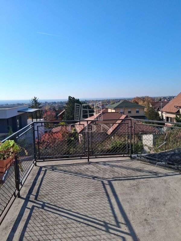 Eladó Érd Ikerház