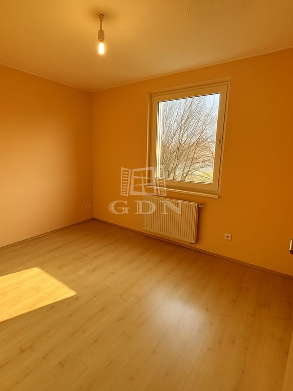 Eladó Százhalombatta Lakás