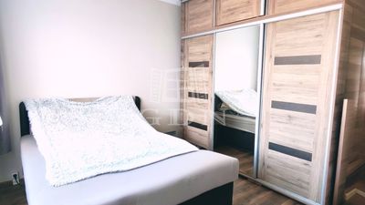 Százhalombatta  - 59.900.000 HUF