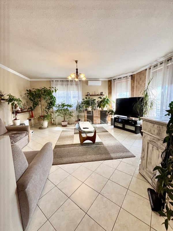 Eladó Érd Ikerház